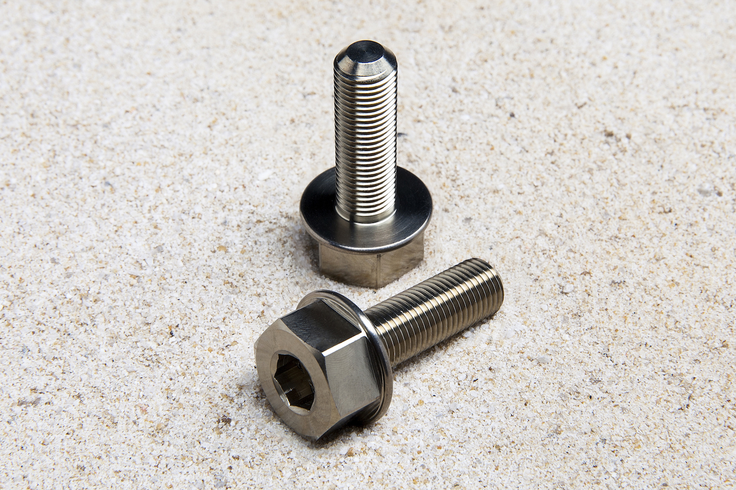 Impurity Ti Female Hub Bolts, 10mm