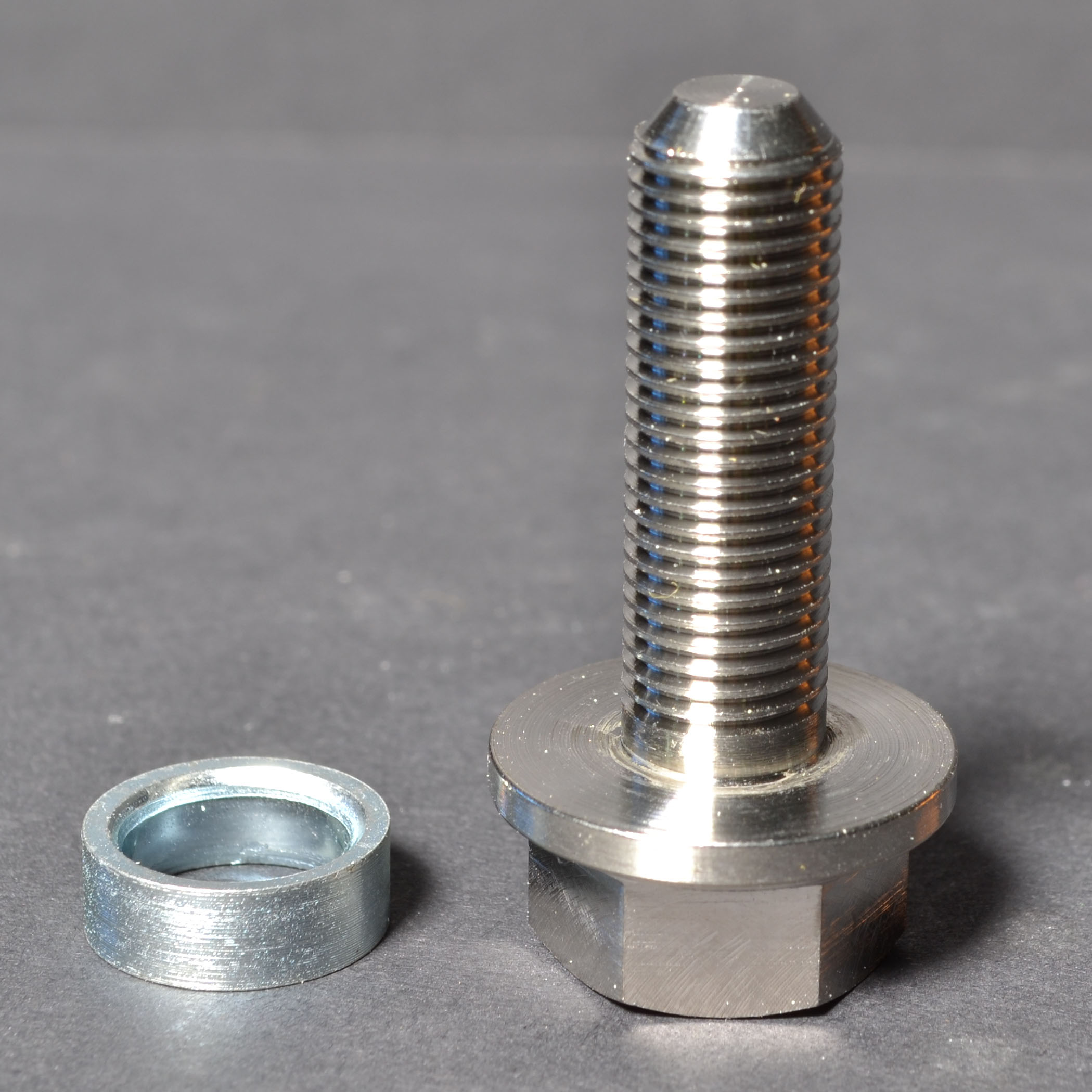 Hub Bolt Adapter, 10mm to 14mm