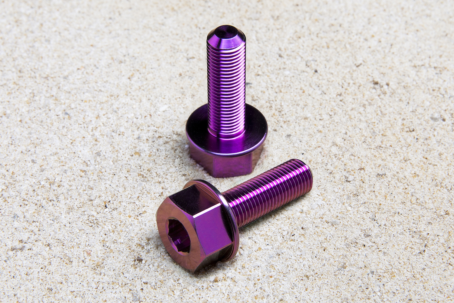 Impurity Ti Female Hub Bolts, 10mm